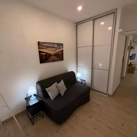 Simona Apartment